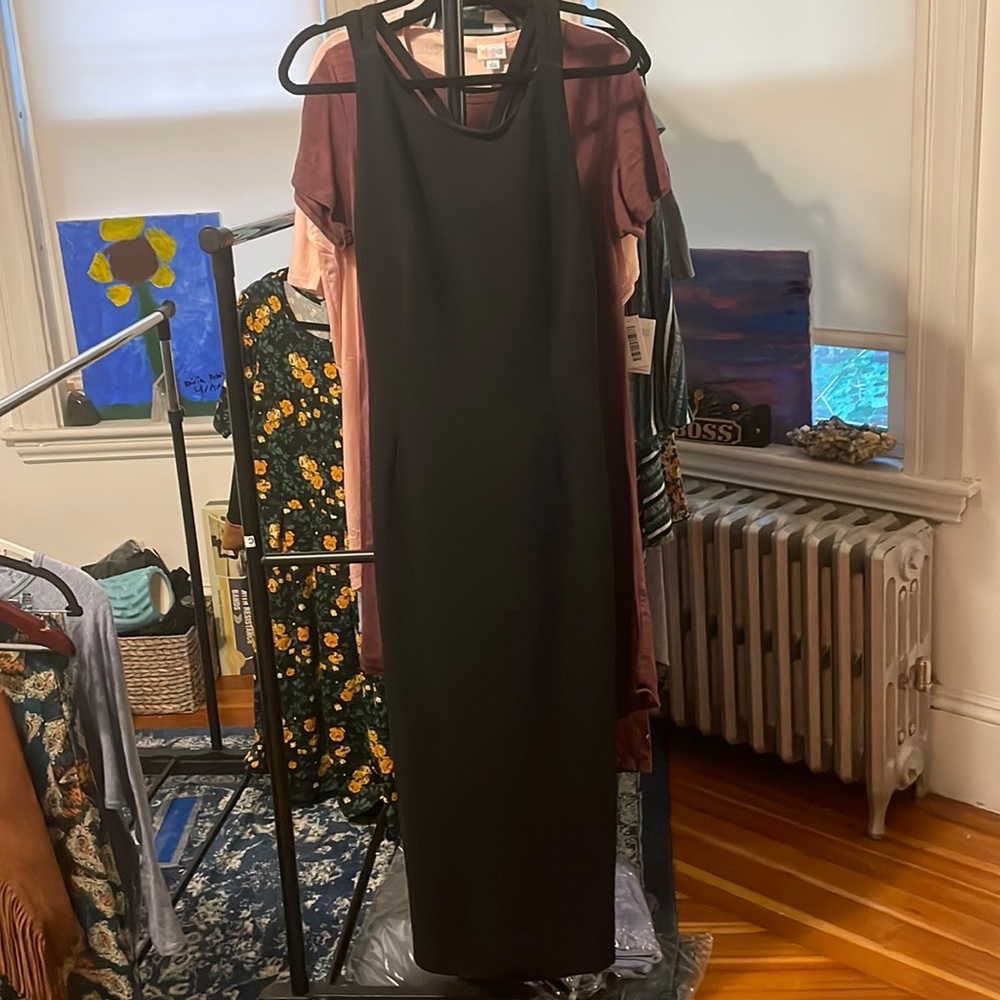 Evan Picone full length sleeveless black formal dress size 10 strap back